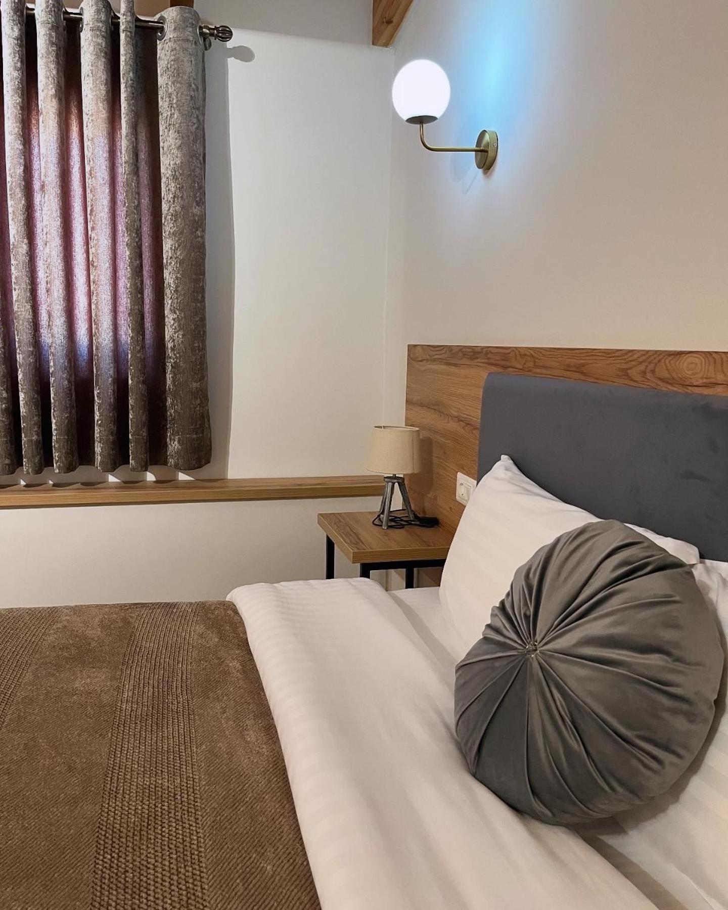 Mili Hotel Berat Eksteriør bilde